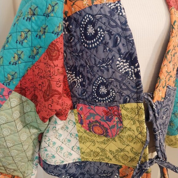 3752 Size XL / 1X Cropped Quilted Bog Coat In Red and Blue,Green, Orange. - Picture 3 of 8